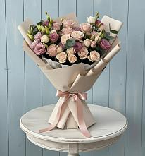 Букет цветов из:  Розы и Лизиантусы в Новосергиевской