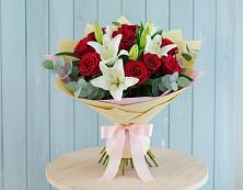 Букет цветов из:  Лилии и Розы в Новосергиевской
