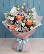 Букет цветов из:  Лизиантусы, Розы, Альстромерии и Гипсофила #REPLACE_PRED# Новосергиевской