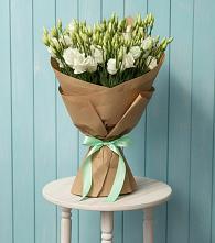 Букет цветов из:  Лизиантусы в Новосергиевской