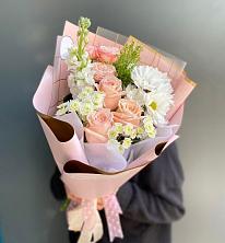 Букет цветов из:  Хризантемы и Розы в Новосергиевской