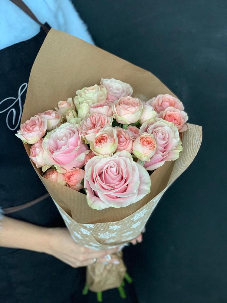 Букет цветов из: Хризантемы и Розы в Новосергиевской