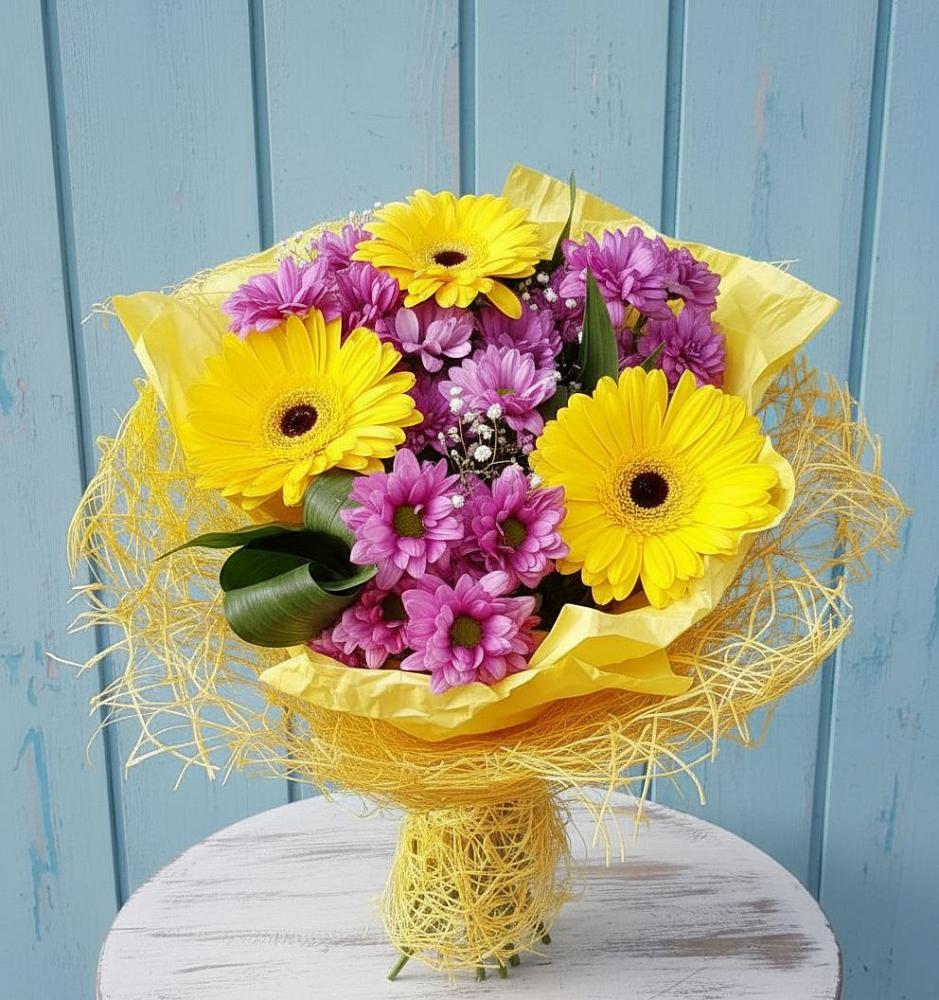 Букет цветов из: Хризантемы и Герберы в Новосергиевской
