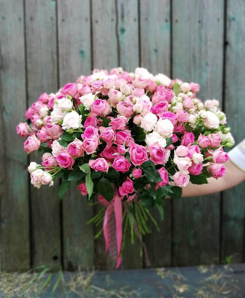 Букет Розовые кустовые розы Натали и Лав Лидия в Новосергиевской