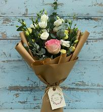 Букет цветов из:  Розы и Лизиантусы в Новосергиевской