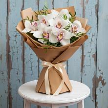 Букет цветов из:  Орхидеи и Розы #REPLACE_PRED# Новосергиевской