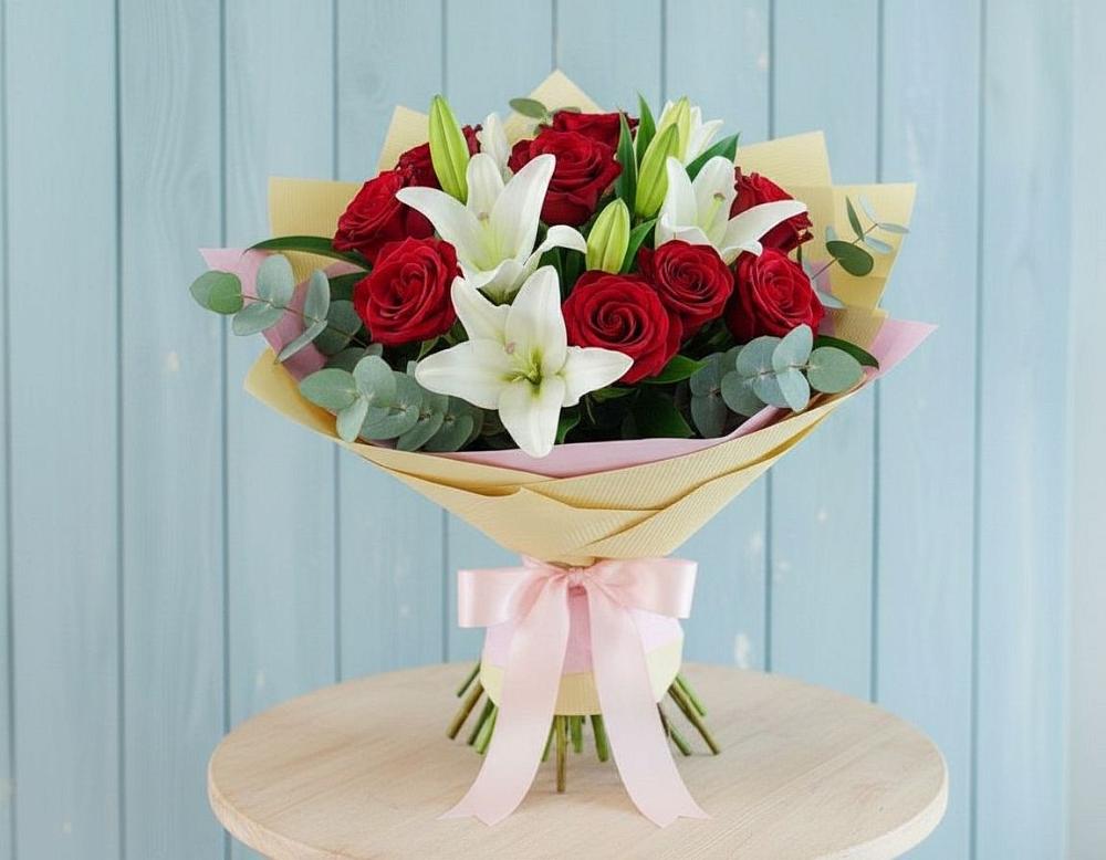 Букет цветов из: Лилии и Розы в Новосергиевской